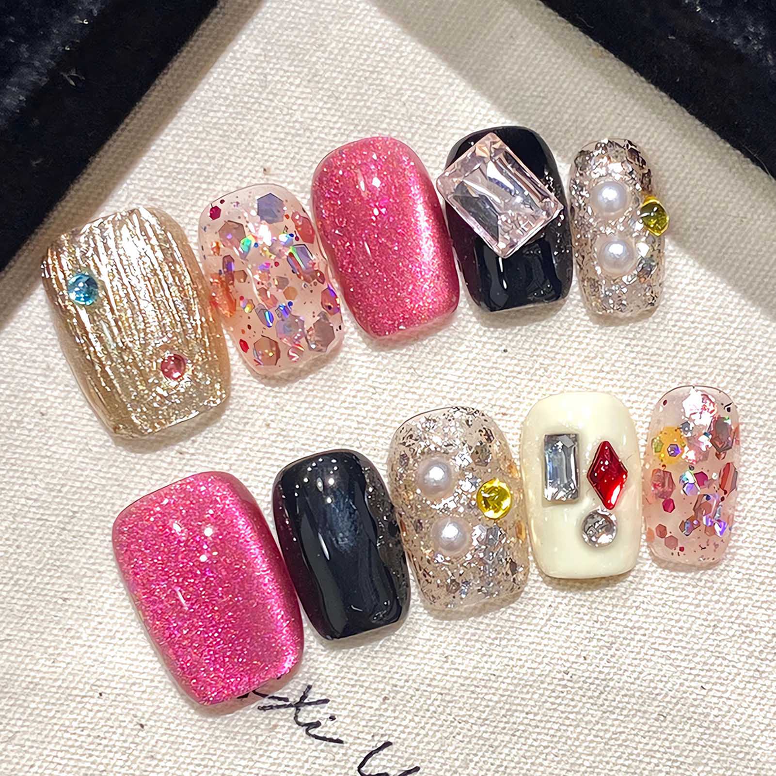 Nail Art Cat Eye - Handmade Press on Nails Glitter Pink