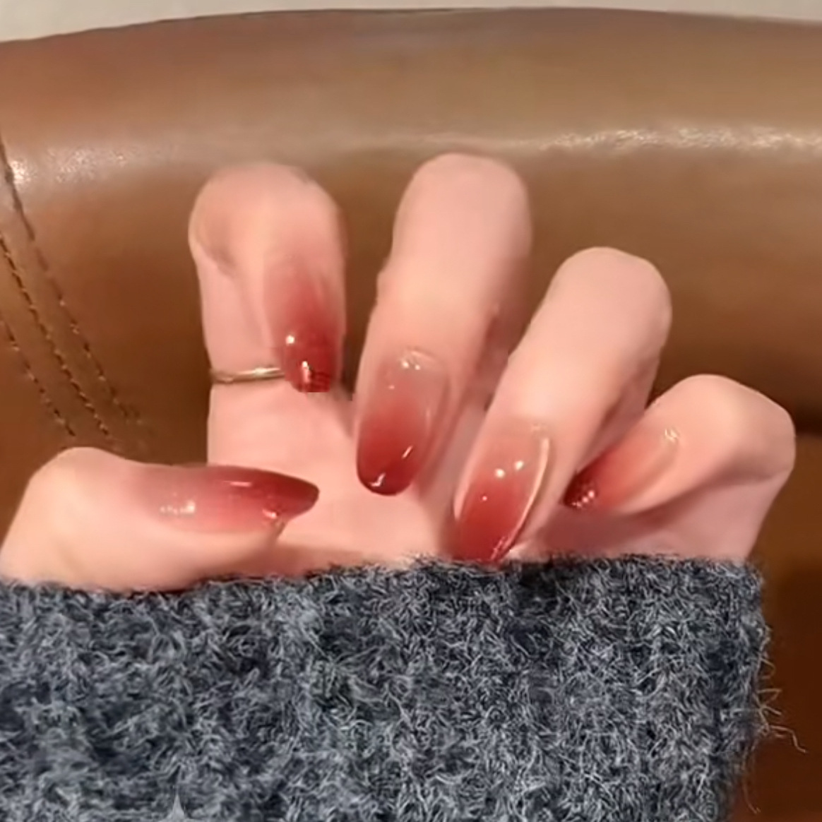 Nail Art Red Wine - 10pcs Light Luxury Handmade Short Oval